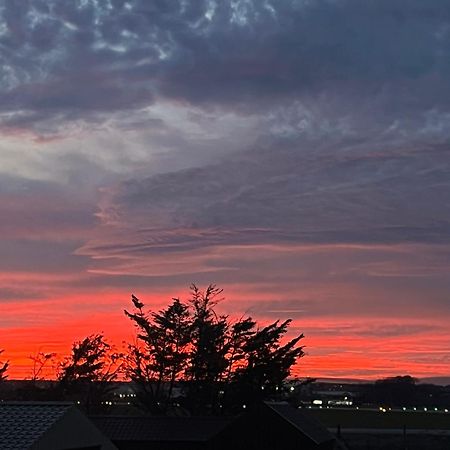 روتشفورد Southend Airport Bed & Breakfast المظهر الخارجي الصورة