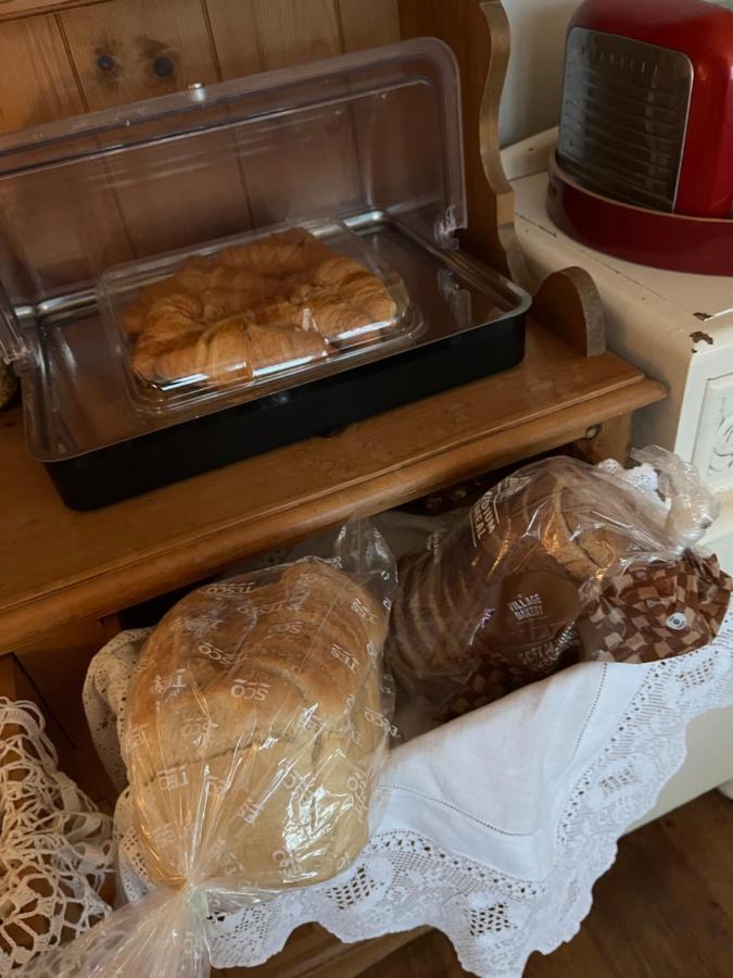 روتشفورد Southend Airport Bed & Breakfast المظهر الخارجي الصورة