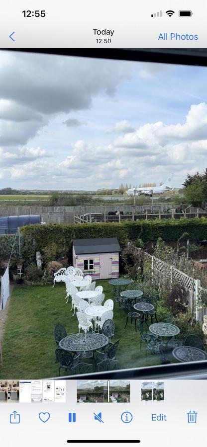 روتشفورد Southend Airport Bed & Breakfast المظهر الخارجي الصورة