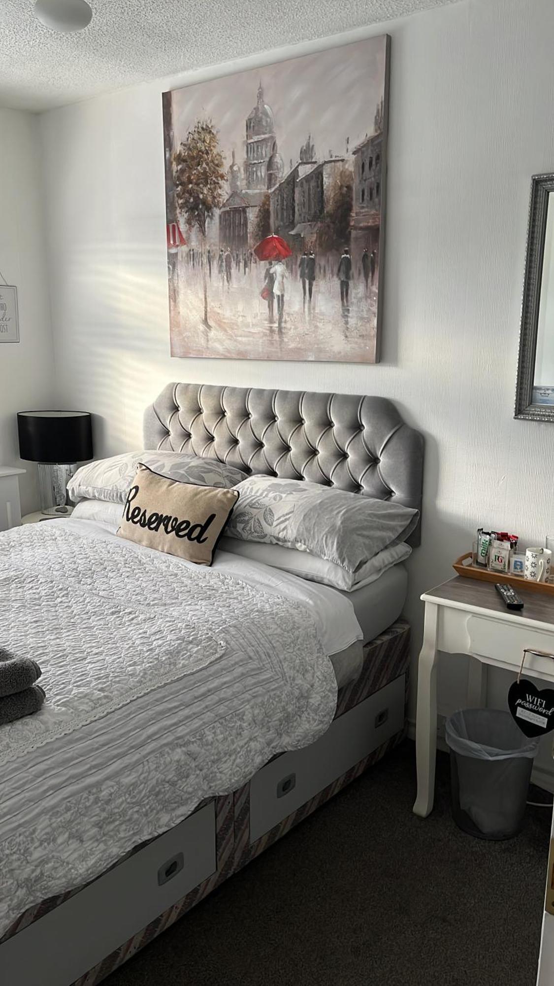 روتشفورد Southend Airport Bed & Breakfast المظهر الخارجي الصورة