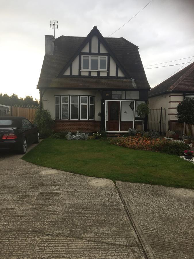 روتشفورد Southend Airport Bed & Breakfast المظهر الخارجي الصورة