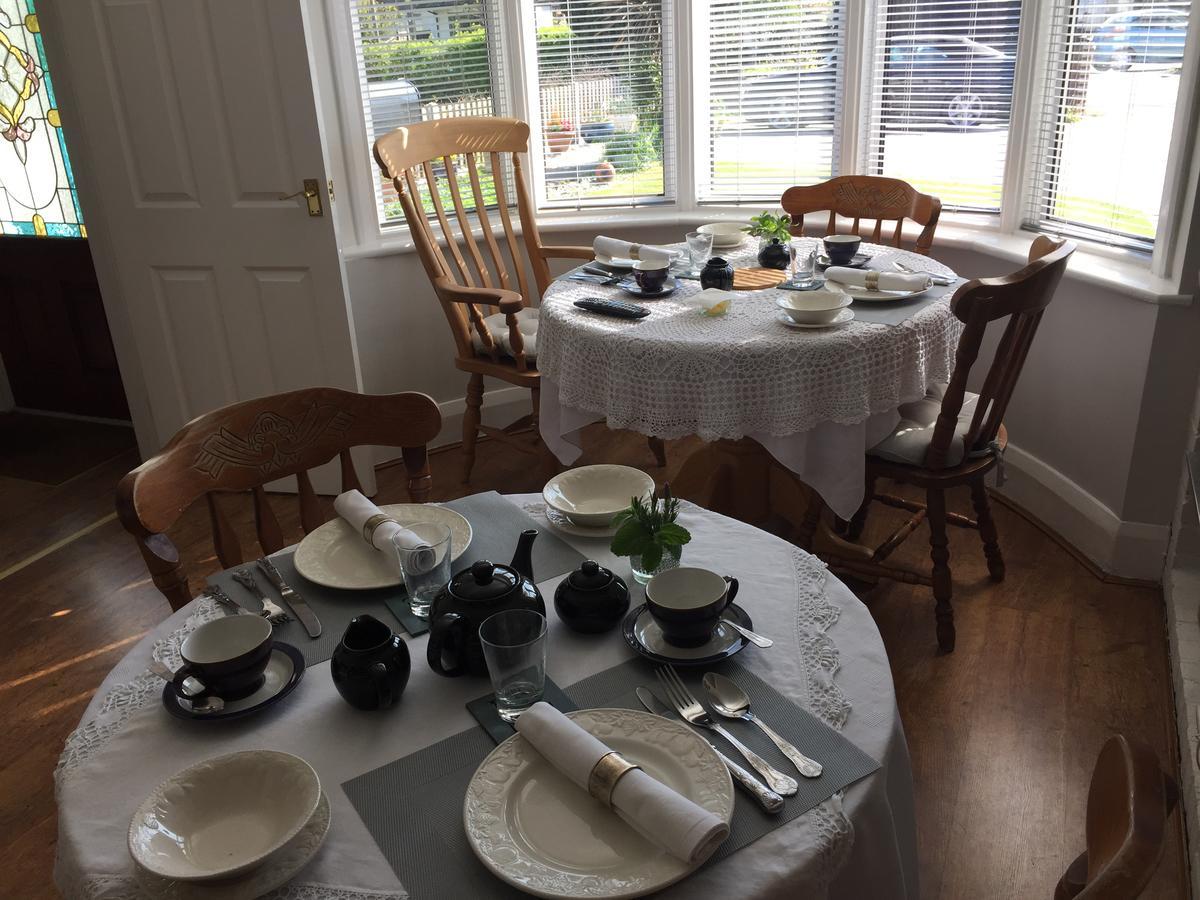 روتشفورد Southend Airport Bed & Breakfast المظهر الخارجي الصورة